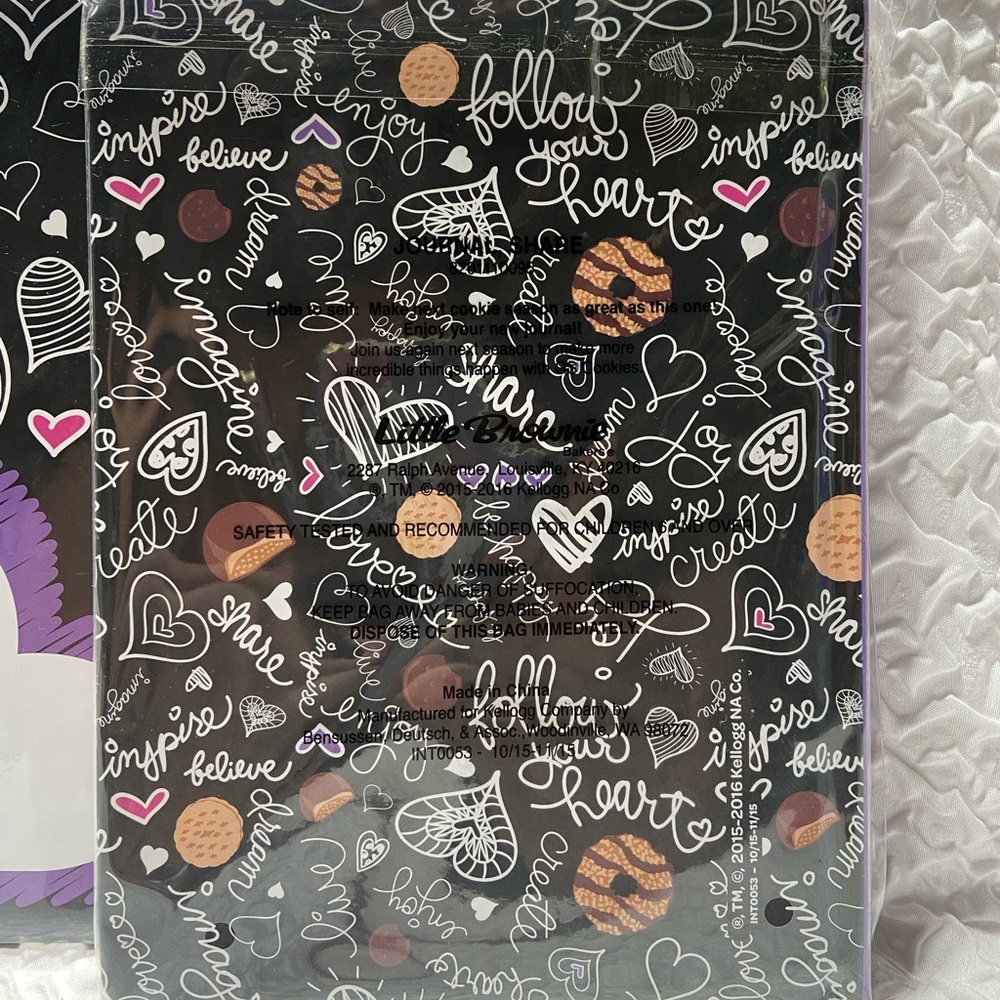 Girl Scout 2016 Brownie Prize Journals NWT (2) journals - Picture 4 of 4